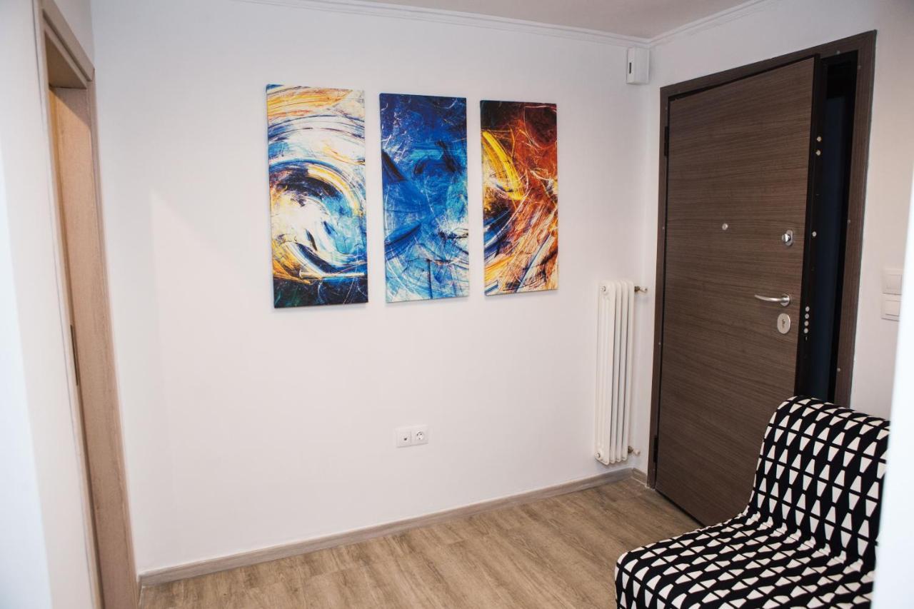 אתונה Stylish, Comfortable, Basement Loft-Like Apartment With Amenities מראה חיצוני תמונה