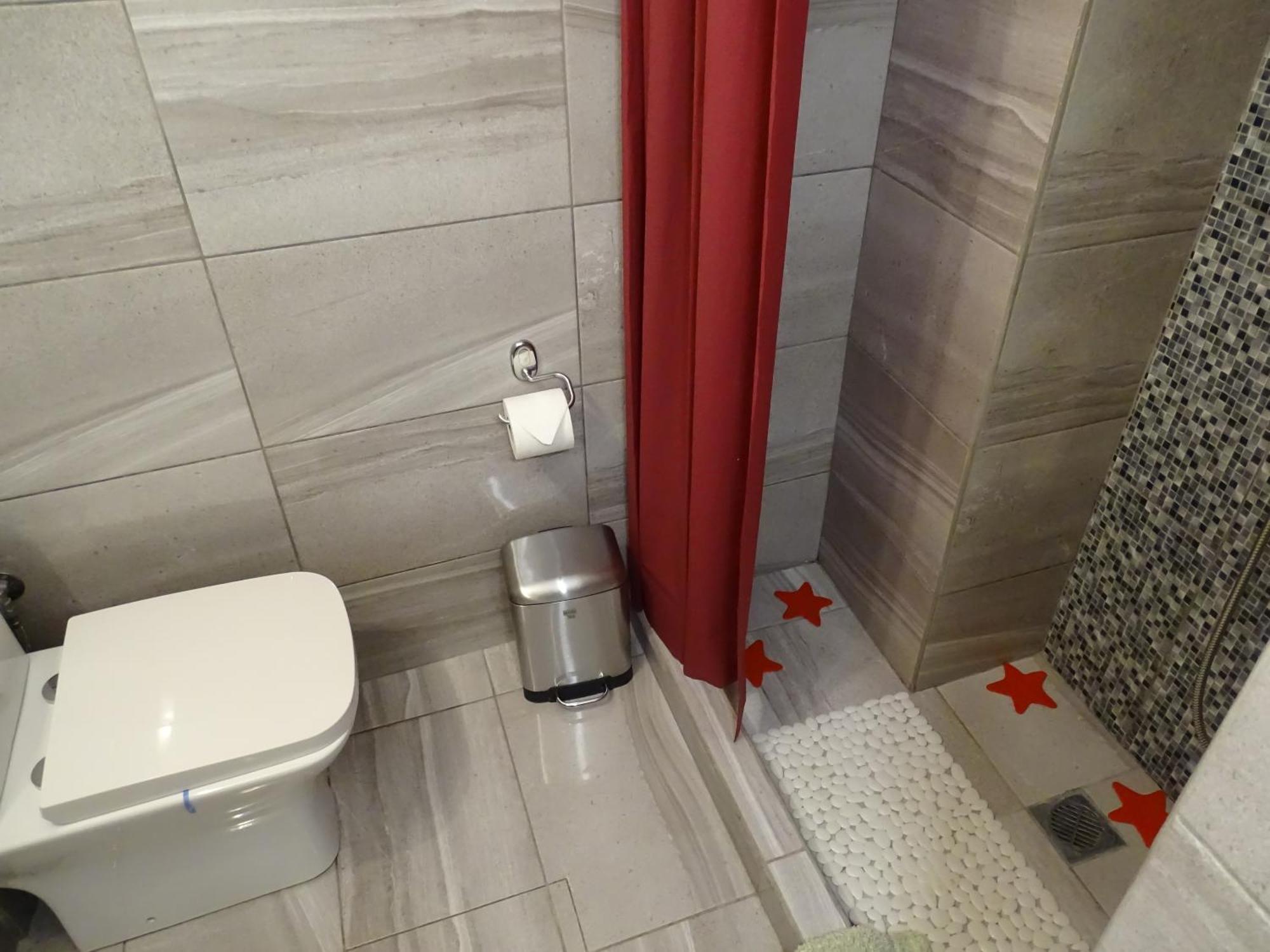 אתונה Stylish, Comfortable, Basement Loft-Like Apartment With Amenities מראה חיצוני תמונה