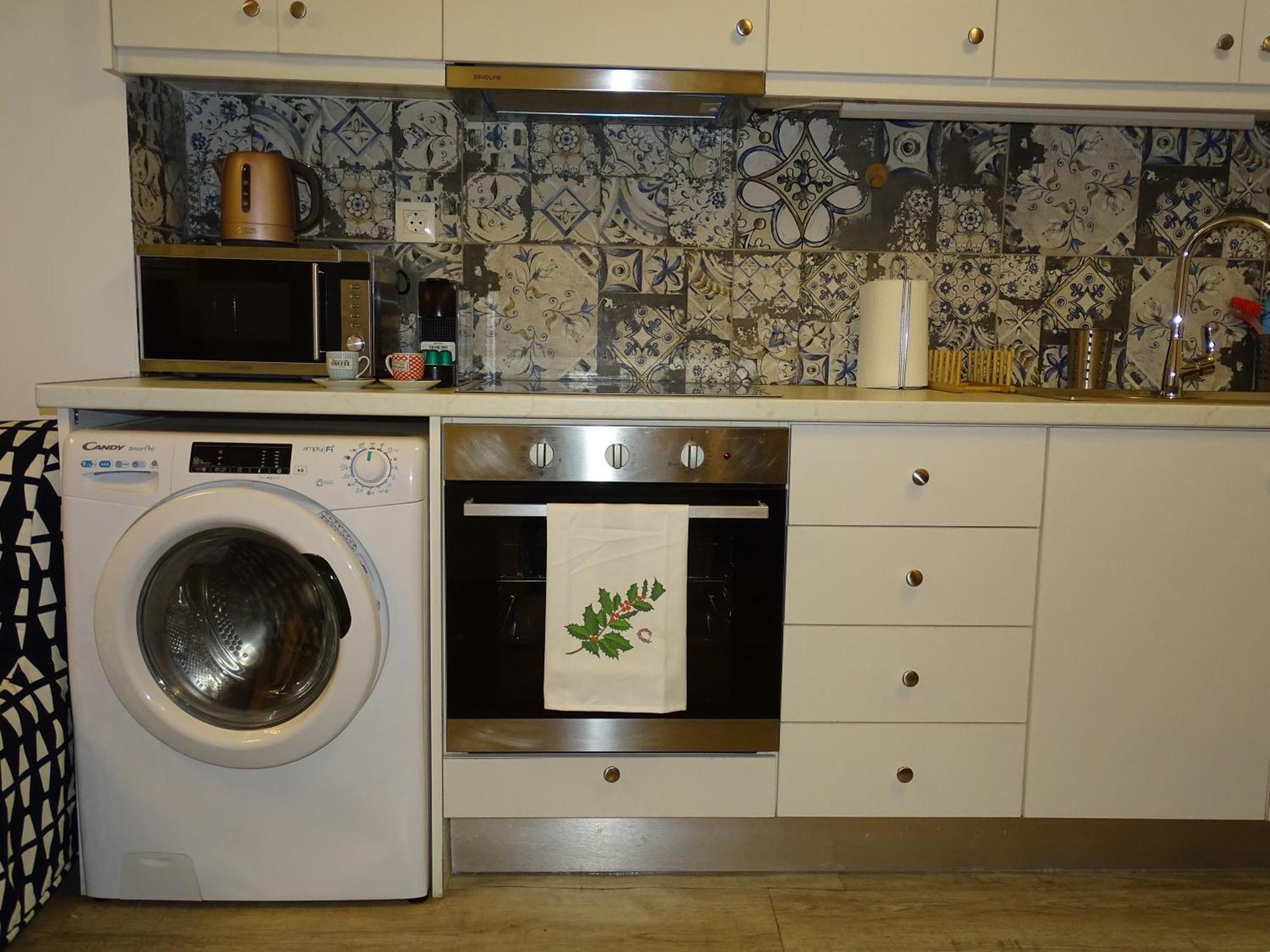 אתונה Stylish, Comfortable, Basement Loft-Like Apartment With Amenities מראה חיצוני תמונה
